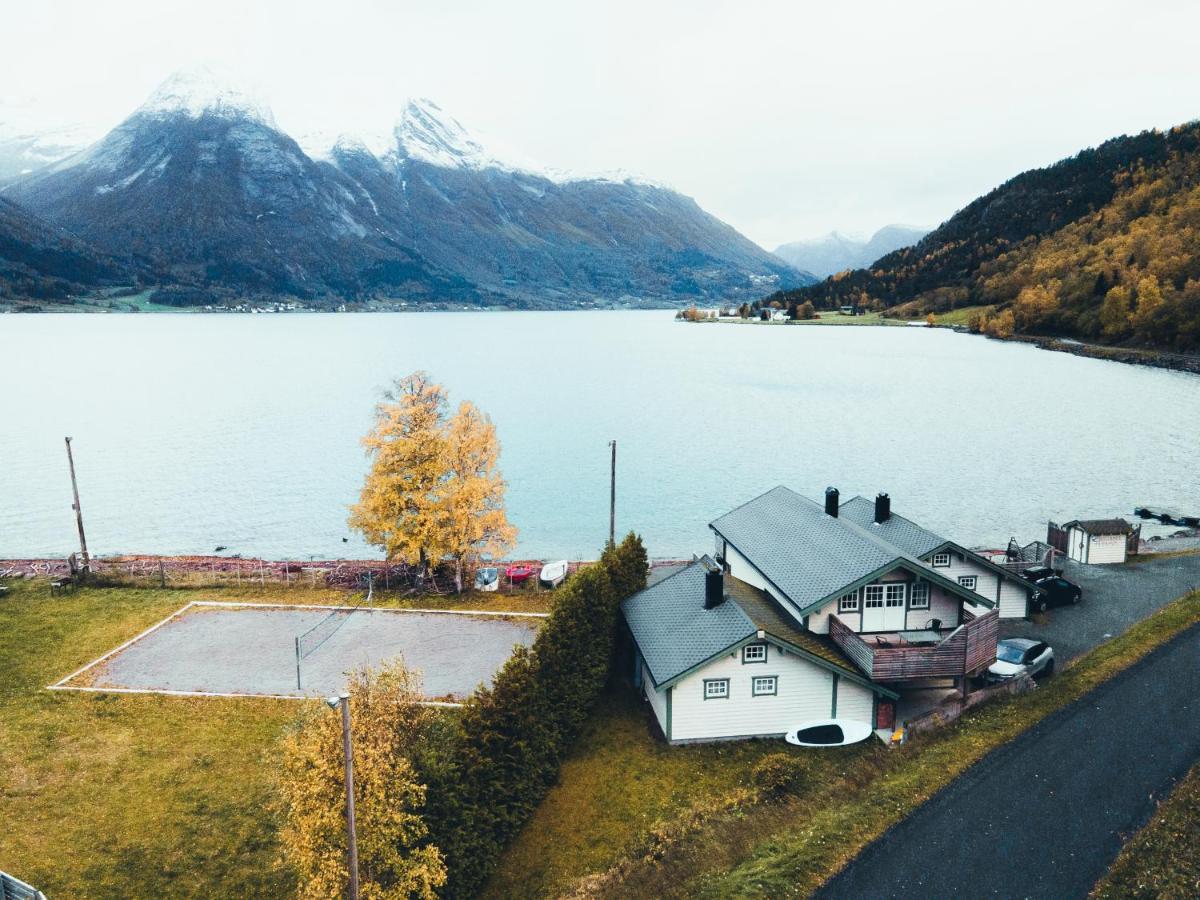 Vollsnes Feriehus Villa Hjelle Eksteriør billede